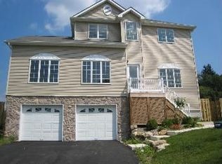 16 Celia Dr, Sparta, NJ 07871