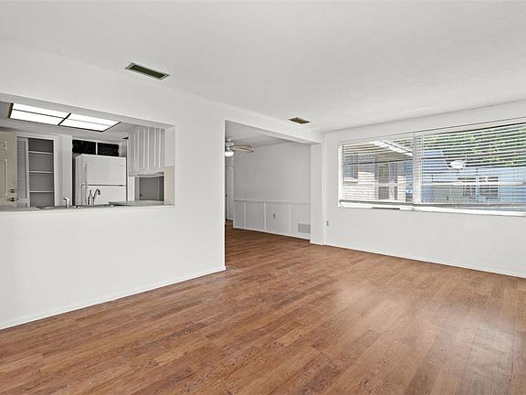5th image of 4312 NEWBURY DRIVE