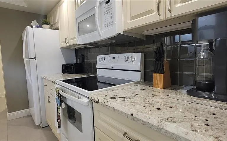 6010 S Falls Circle Dr #423 — Photo 11
