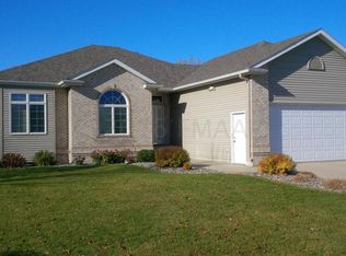 3633 22nd St S, Fargo, ND 58104