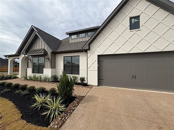 3rd image of 4600 Coral River Rd