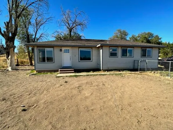 310 NE Meadowlark Ln, Madras, OR 97741