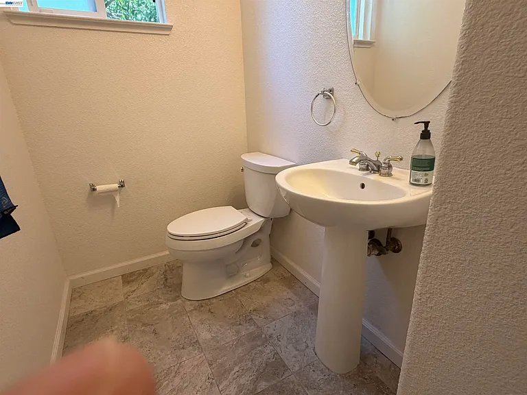5168 Academy Rd — Photo 16