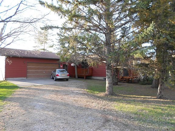 View up driveway