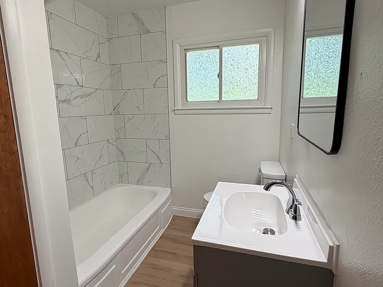 2624 Ferncliff Ave — Photo 7