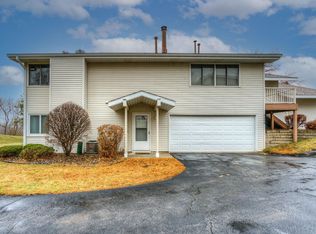 8006 Timber Lake Dr, Eden Prairie, MN 55347