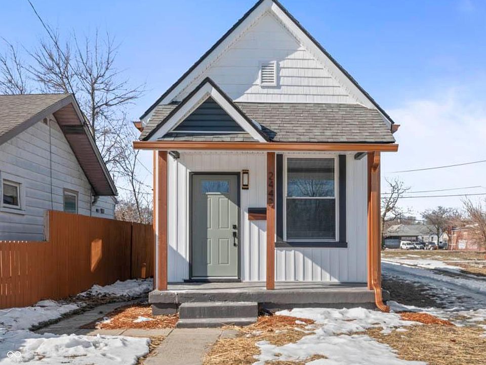 1st image of 2442 Ethel Ave