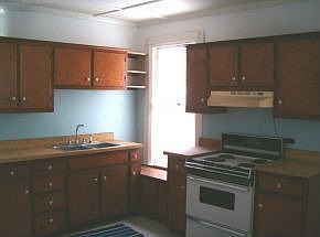2nd image of 9 Winter St
