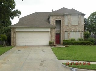609 Crestwood Ct, Burleson, TX 76028