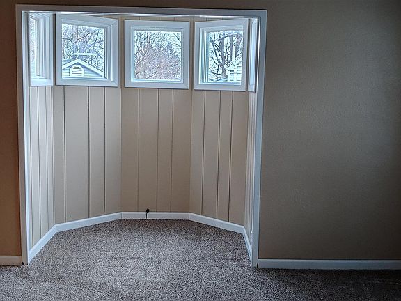 4th image of 126 W McClure Ave