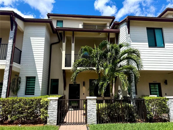 4680 NW 83rd Path #4680, Miami, FL 33166