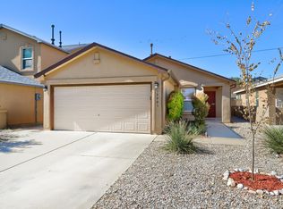 10901 Park North St NW, Albuquerque, NM 87114