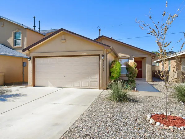 10901 Park North St NW, Albuquerque, NM 87114