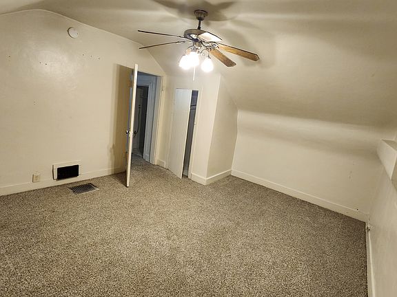 5th image of 712 Brusselles St
