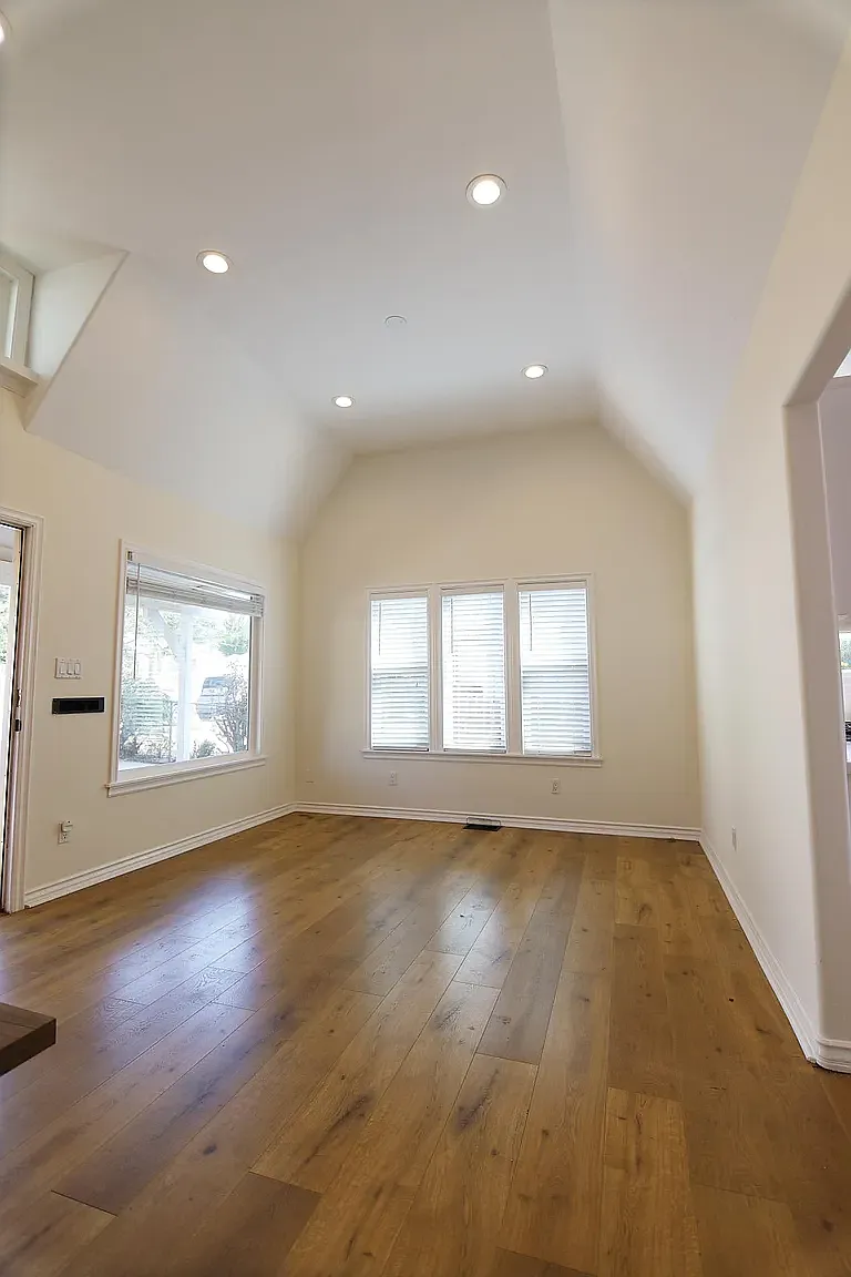 2 bed, 830 sqft, $3,500 — Photo 3