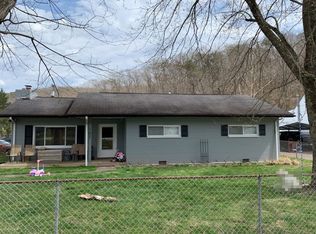 107 Riverview Dr, Saint Albans, WV 25177