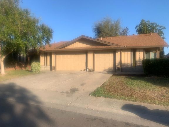 3rd image of 6847-6849 Trovita Way