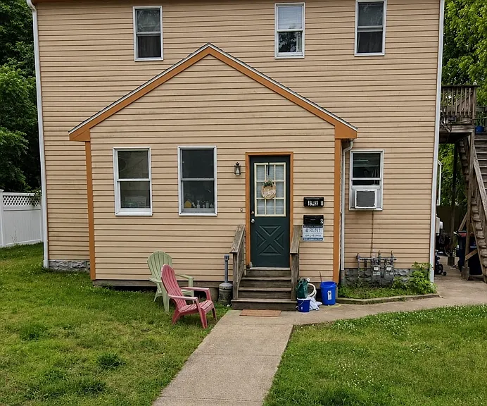 1042 Sassaquin Ave #1 — Photo 2