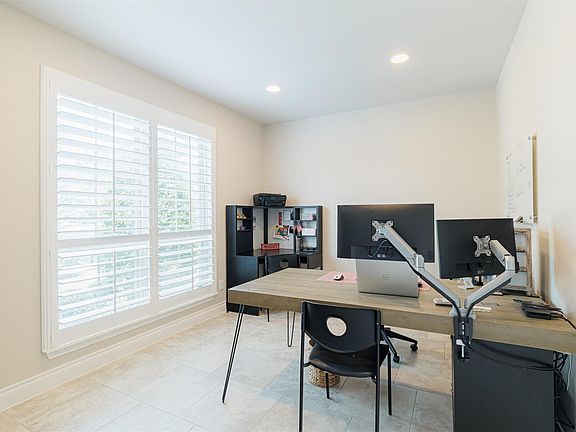 4th image of 3530 Auburn Creek Cir