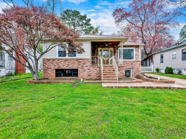 1552 27th Ave N, Hueytown, AL 35023