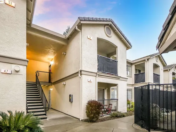 2001 Eastwood Dr APT 48, Vacaville, CA 95687