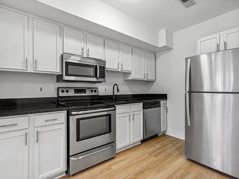 422 N St NW #A — Photo 7