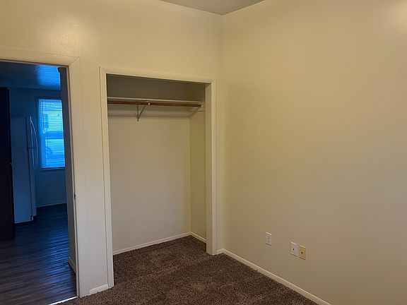 5th image of 2817 W Rose Hill St
