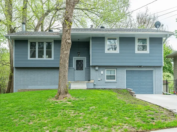 2807 64th St, Des Moines, IA 50322