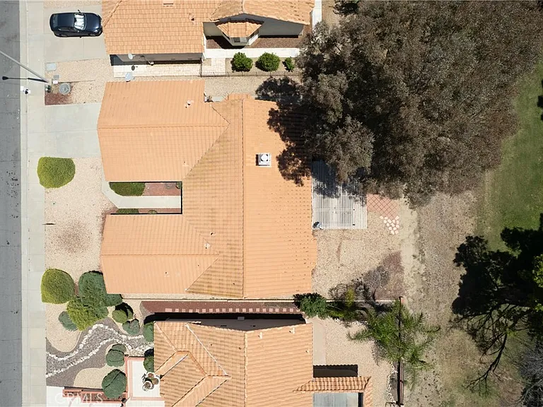 2971 Peach Tree St — Photo 31