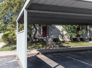 2040 Orchard Crest St, Utica, MI 48317