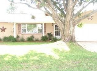 8918 111th St, Seminole, FL 33772