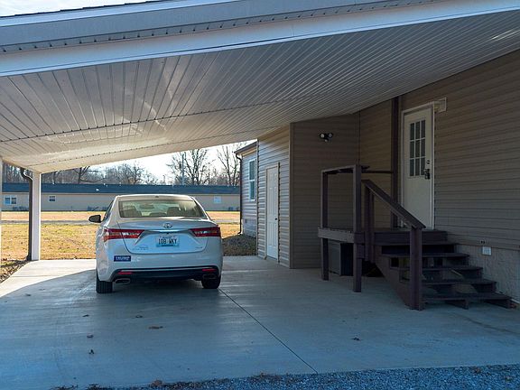 4th image of 2332 Hovekamp Rd