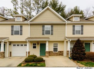 23 Singleton Ln, Fletcher, NC 28732