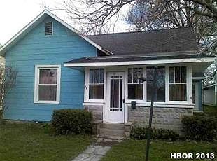 1st image of 318 W Walnut St