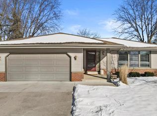 5320 Linden Cir, Racine, WI 53406