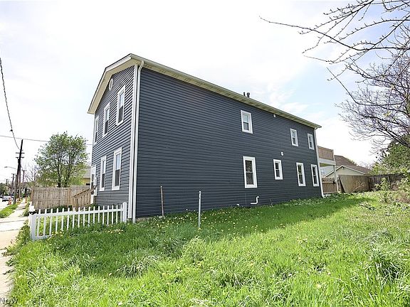 3rd image of 3404 W 49th St