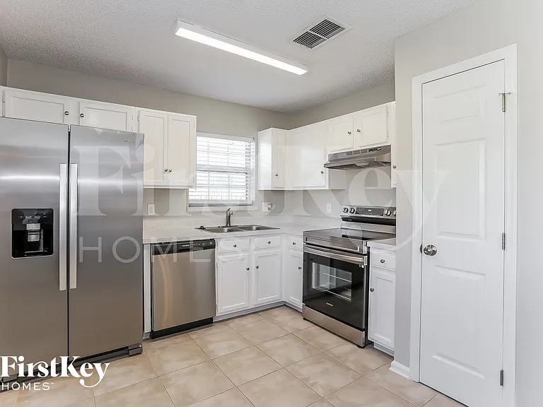 8281 Velvet Springs Ln — Photo 7