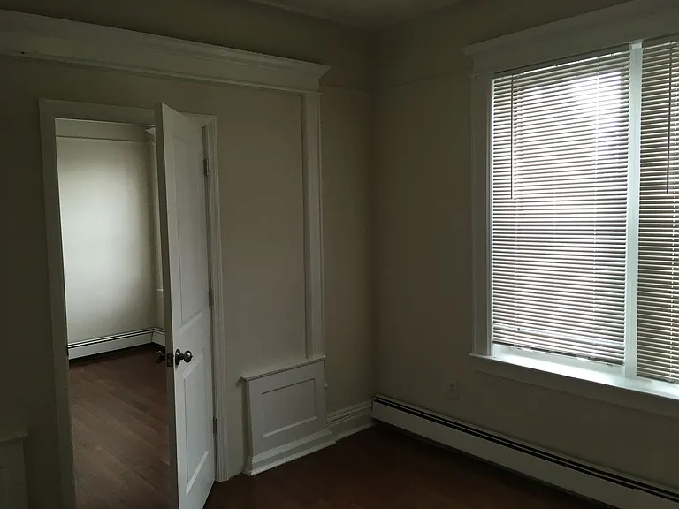251 Beacon Ave — Photo 3