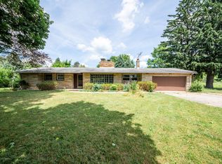 13625 Oakes Rd, Perry, MI 48872