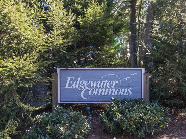 32 Edgewater Commons Ln #32