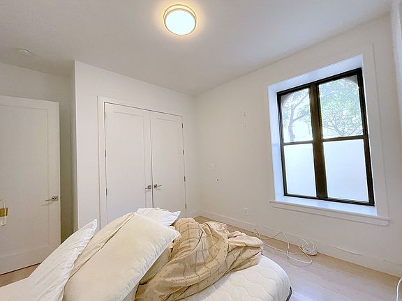 4th image of 20 Morningside Ave #1AC