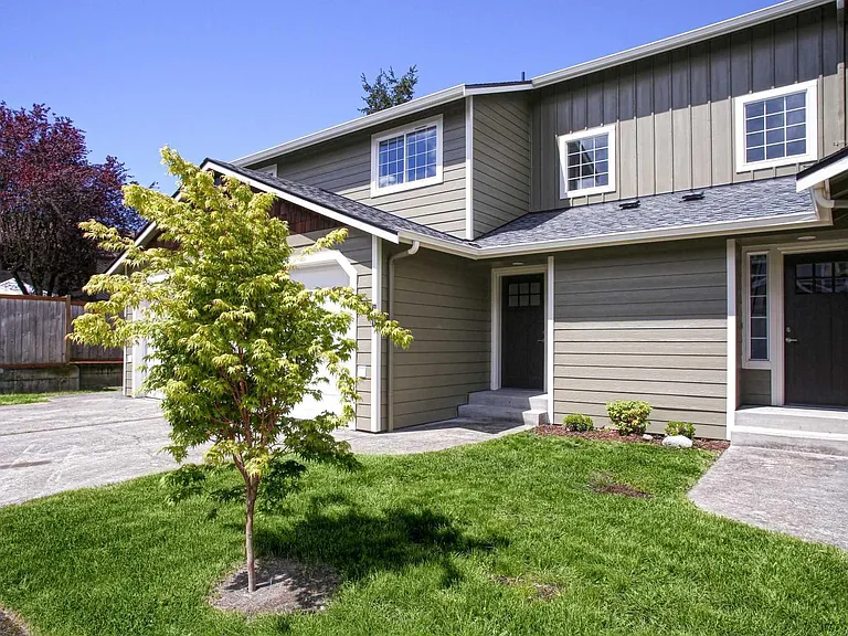20801 110th Ln SE — Photo 2
