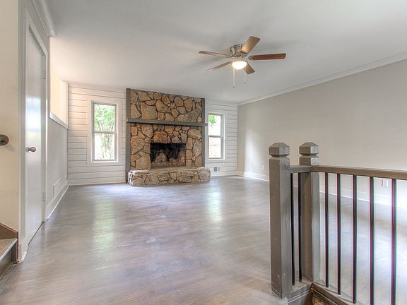 5th image of 105 Mill Creek Ct