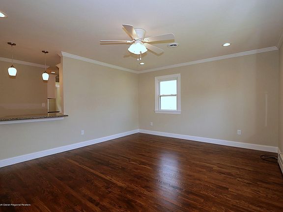 5th image of 11 Brakenbury Dr