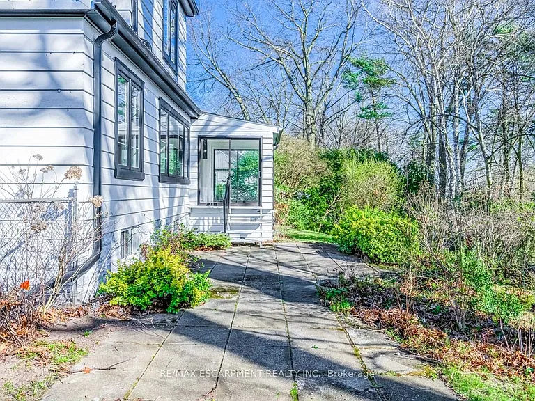 804 Shadeland Ave — Photo 30