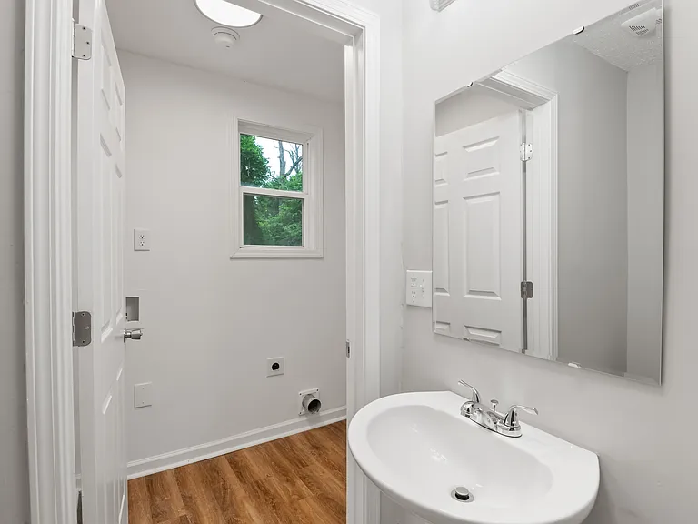 102 Burdock Cir — Photo 18