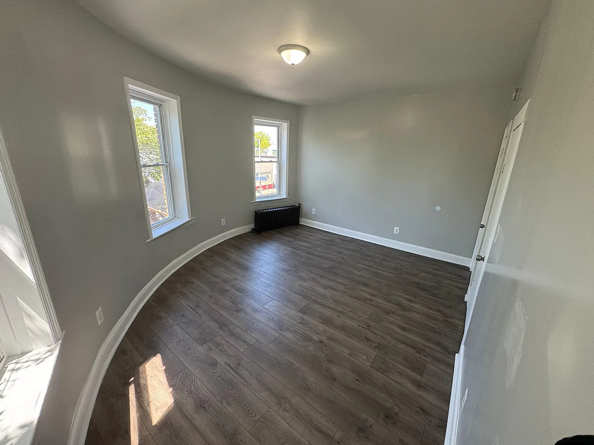 Building Photo - 52-64 4th Ave #29R