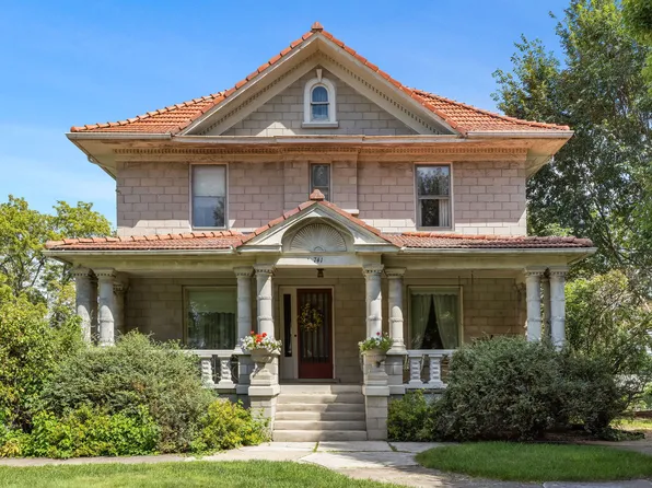 741 Dunbar St, Beecher, IL 60401