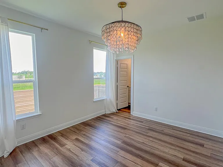 512 Barbary Coast Ln — Photo 10