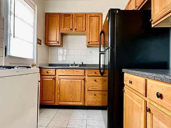 3rd image of 7012 Jamieson Ave #G